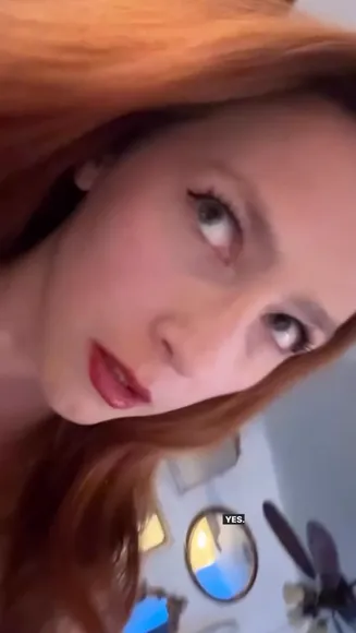 The__reddot Close-Up Lip Lick OnlyFans Video Leaked