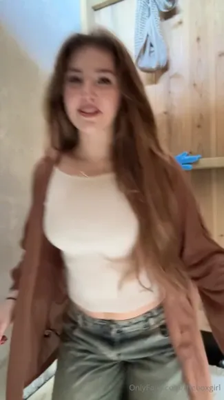 Theboxgirl Black Bra Blowjob OnlyFans Video Leaked