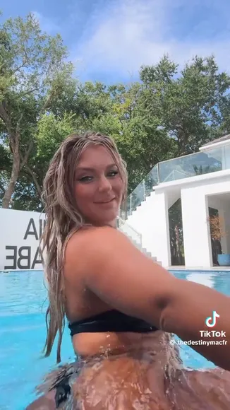Thedestinymac Poolside Bikini Tease OnlyFans Video Leaked