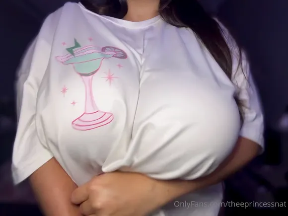 Theeprincessnat Naked Boobs Display OnlyFans Video Leaked