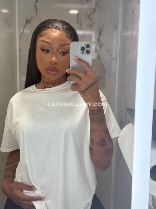 Theestallion Exclusive Leaked Nude OnlyFans #12101194