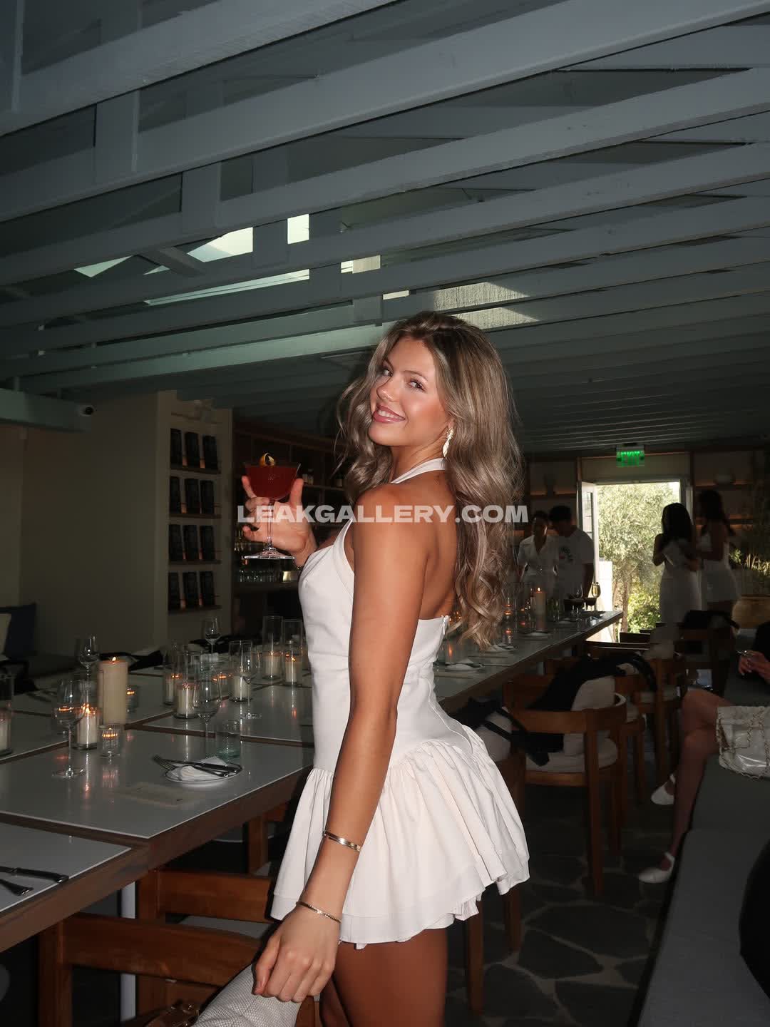 Theneelajolenee Exclusive Leaked Nude OnlyFans #12832458