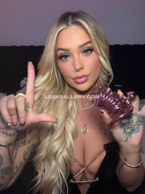 Theskylarvox Exclusive Leaked Nude OnlyFans #14590435
