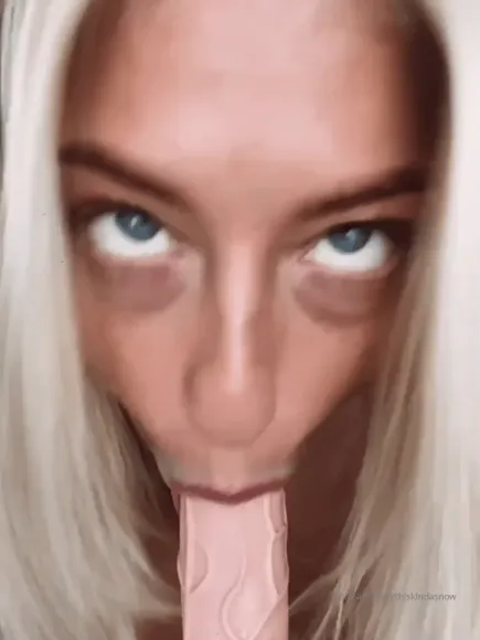 Leakgalerry Tongue Out Tease OnlyFans Video Leaked