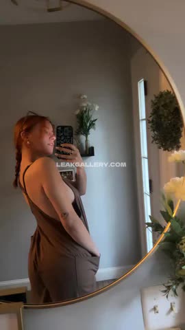 Thousandhunny Backless Jumpsuit Pose OnlyFans Photo Leaked