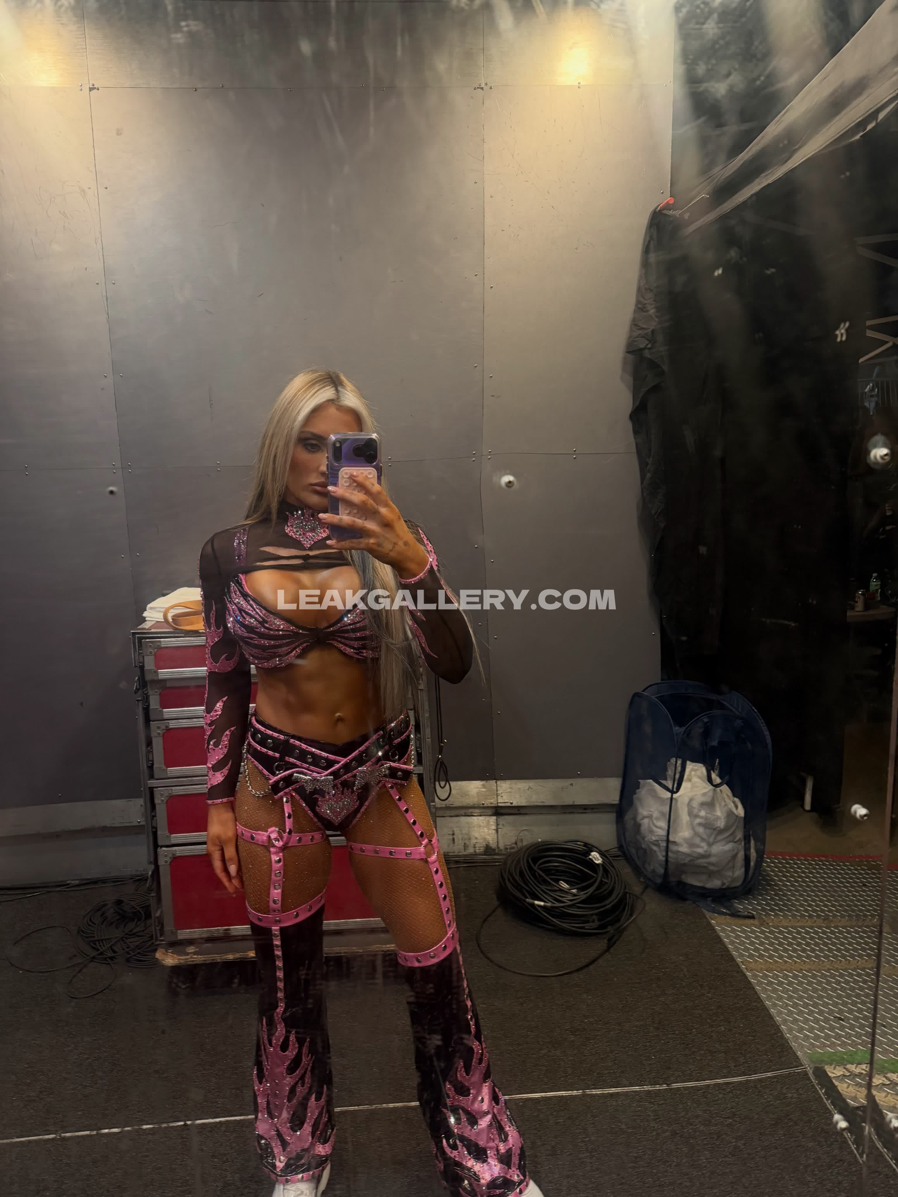Tiffanywwe Exclusive Leaked Nude OnlyFans #12981477