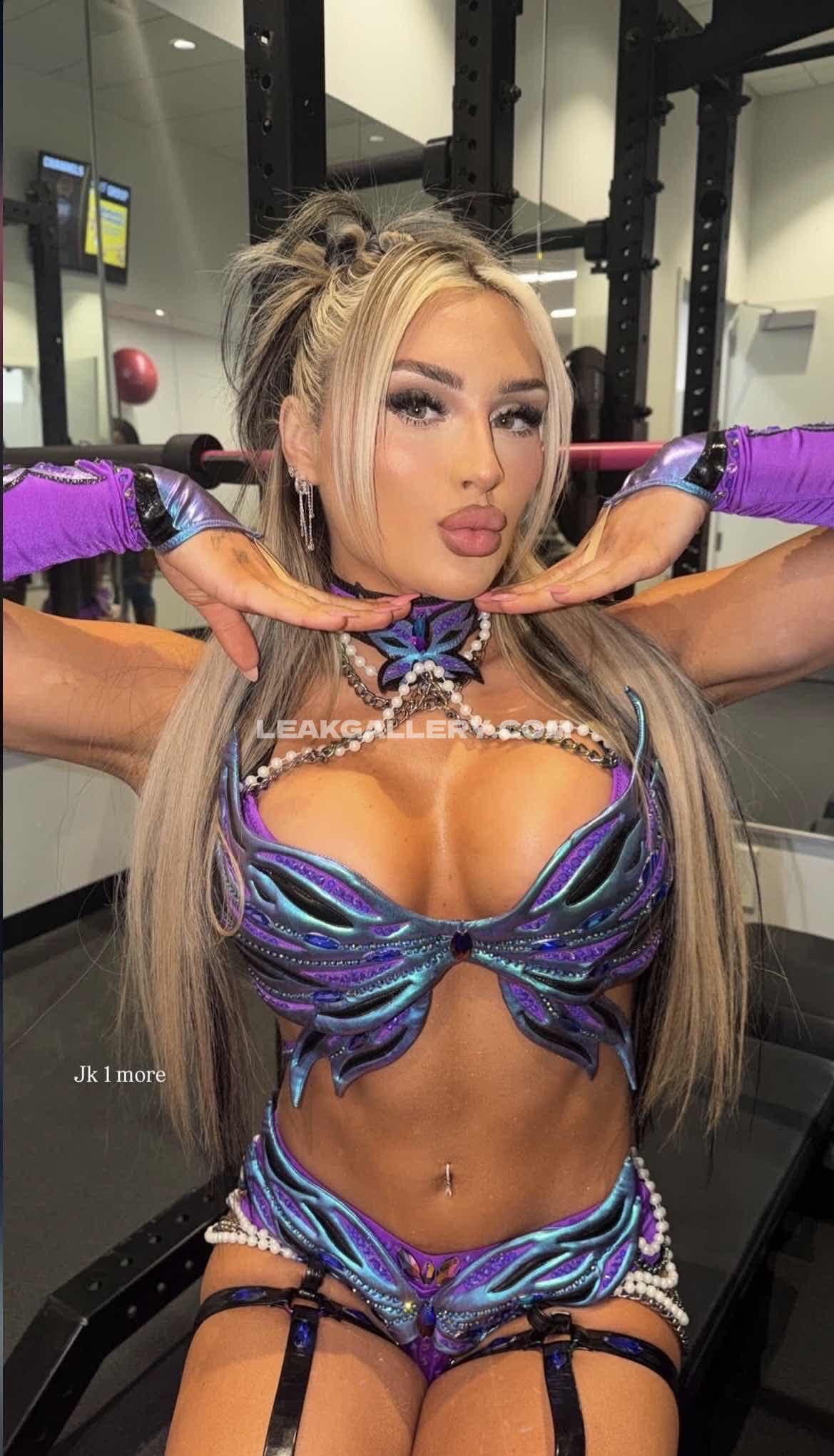 Tiffanywwe Exclusive Leaked Nude OnlyFans #12405260