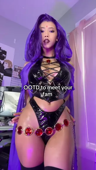 Toastming Latex Bodysuit With Cape OnlyFans Video Leaked