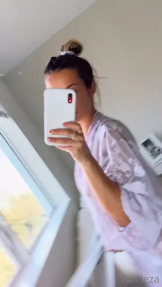 Toni Leza Sheer Robe Tease OnlyFans Video Leaked