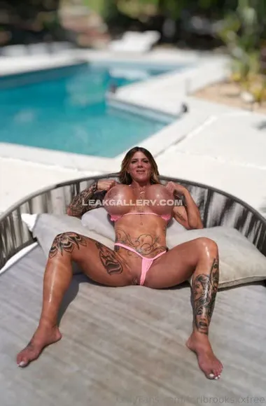 toribrooksxx