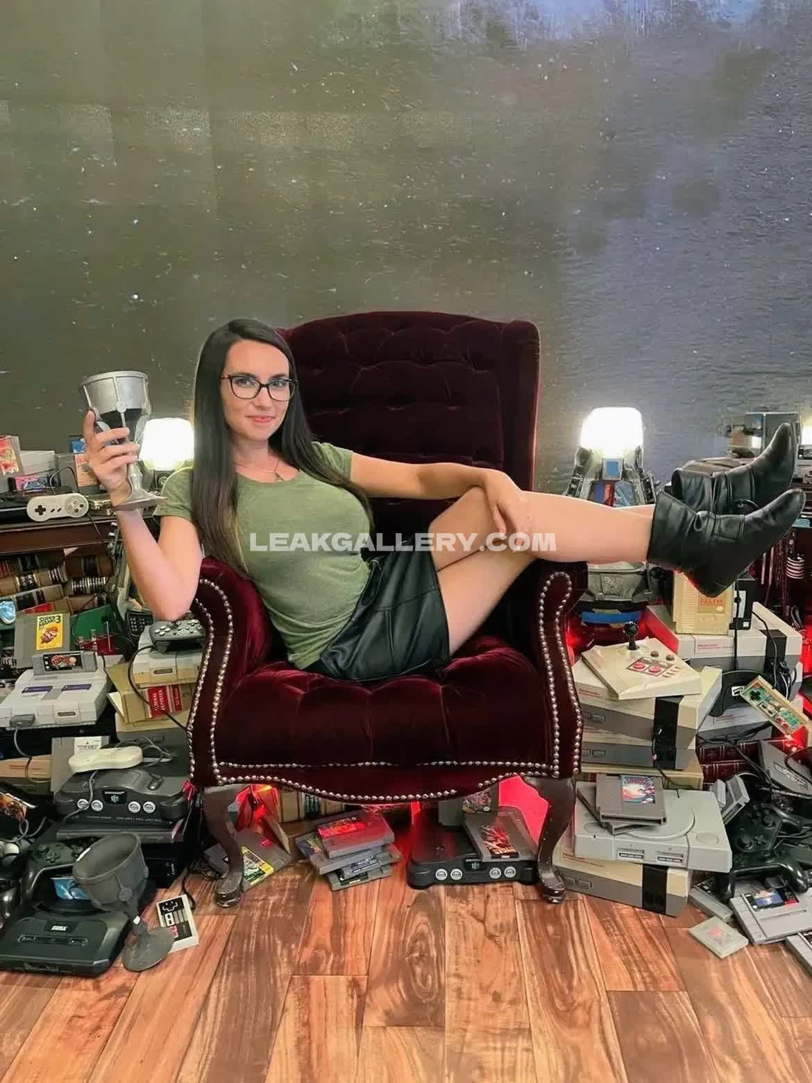 Trishahershberger Exclusive Leaked Nude OnlyFans #13066392