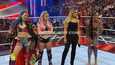 trishstratuscom