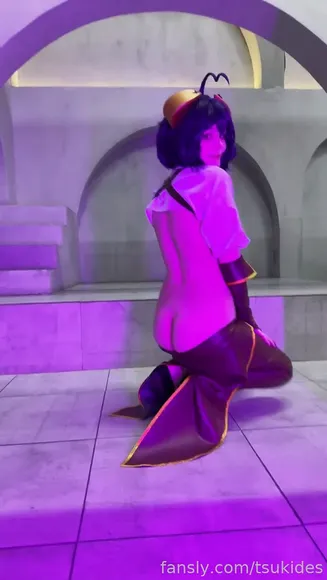 Tsukides Bare Ass Kneeling Pose OnlyFans Video Leaked