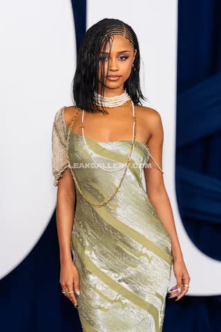 Tyla Shimmering Gold Dress Pose OnlyFans Photo Leaked