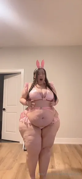 Udderlyadorable Pink Bunny Suit Tease OnlyFans Video Leaked