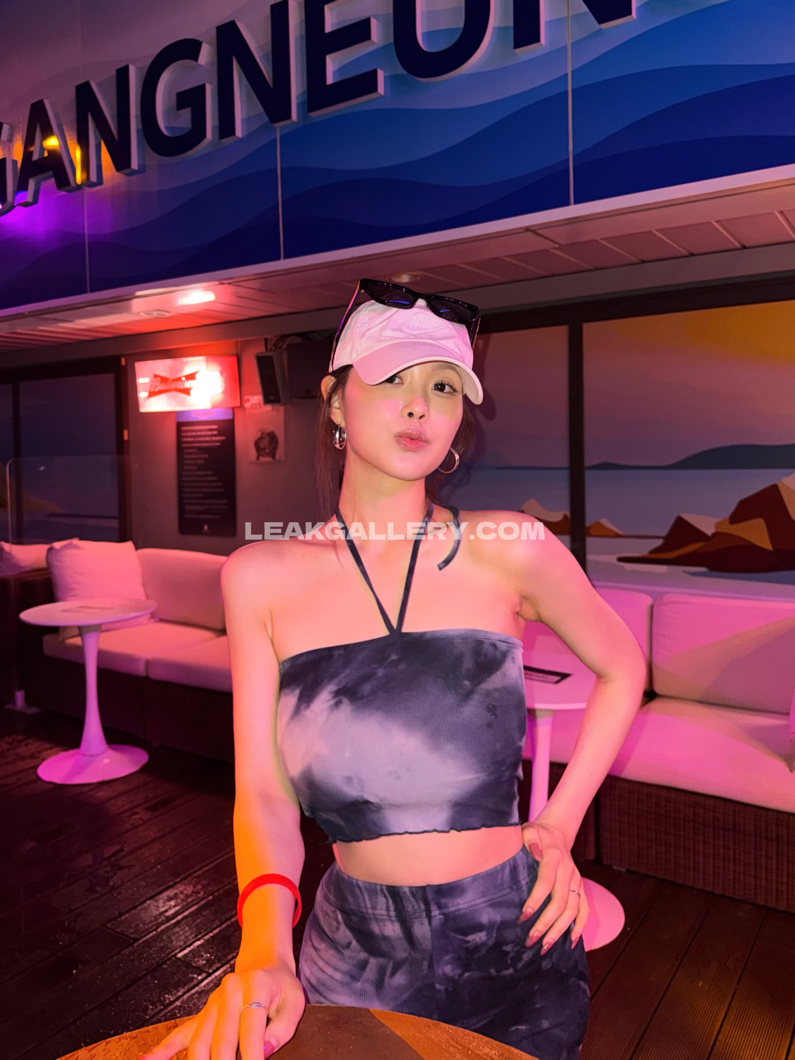 Ur_swan.ing / ex_purple_kiss / swan Exclusive Leaked Nude OnlyFans #13179058