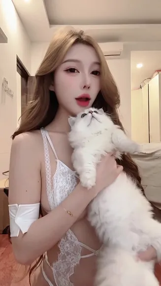 Urbabij Lace Bra Tease OnlyFans Video Leaked