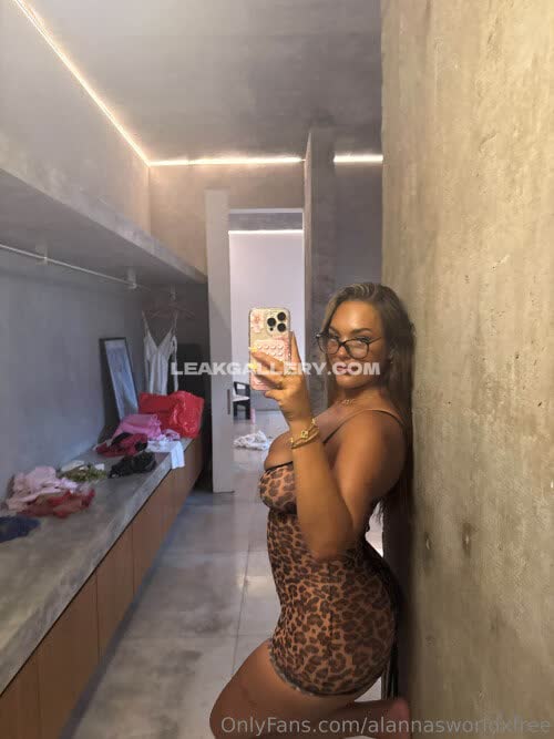 Urcrushalanna / Alannasworldx / Saucytitsbali Exclusive Leaked Nude OnlyFans #14895468