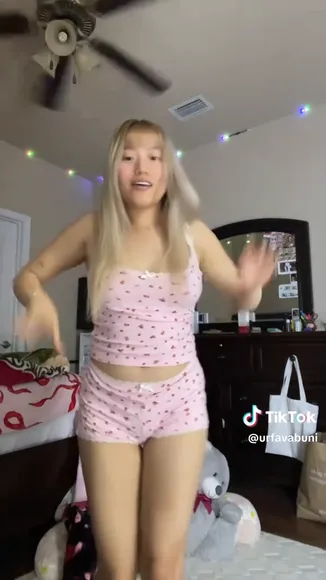 Urfavabuni Pink Cherry Pajama Set OnlyFans Video Leaked