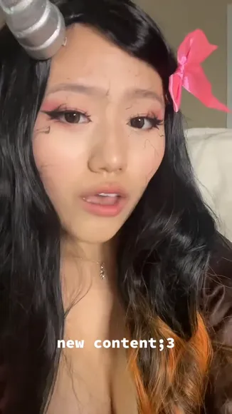 Urfavabuni Low-Cut Pink Top OnlyFans Video Leaked