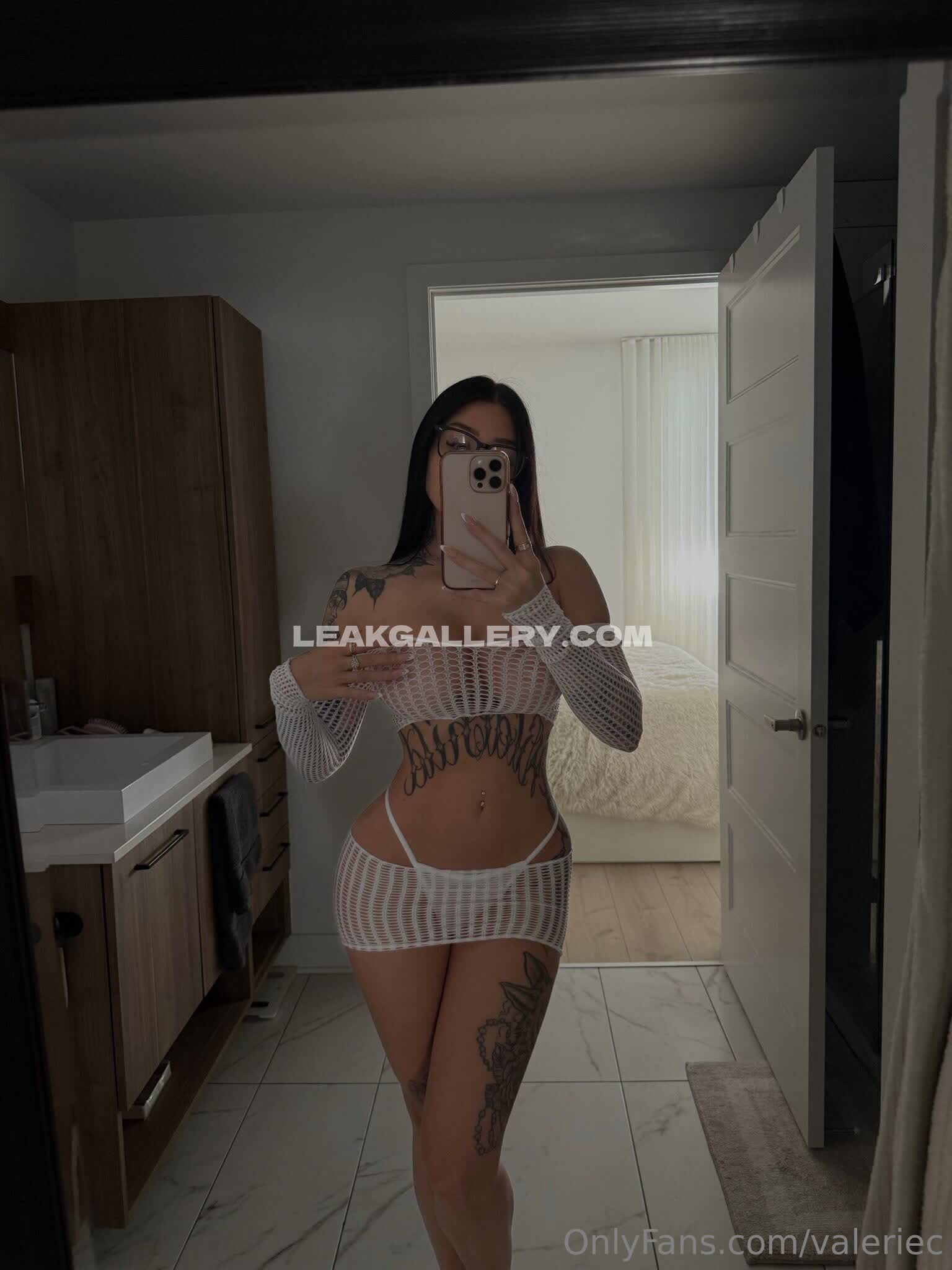 Valeriekay / Valerie_kay Exclusive Leaked Nude OnlyFans #13342544