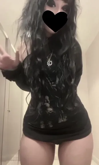 valeriekills