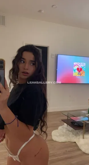 Vanesaversace Exclusive Leaked Nude OnlyFans #14559502