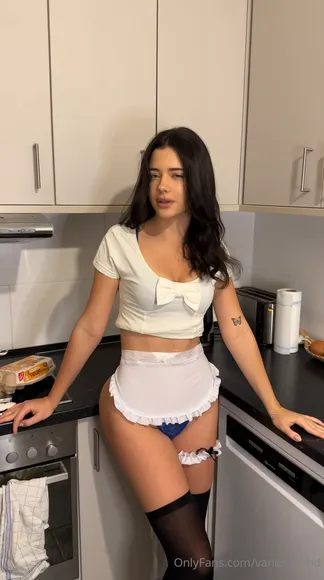 Vanessa.rhd Maid Outfit Ass Twerk OnlyFans Video Leaked