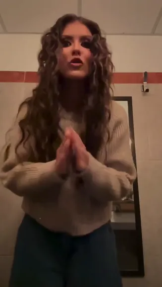 vanessaclaudio video thumbnail