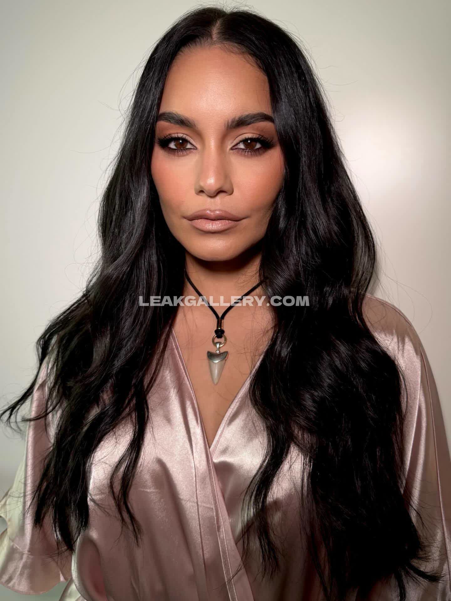 Vanessahudgens Exclusive Leaked Nude OnlyFans #12770650