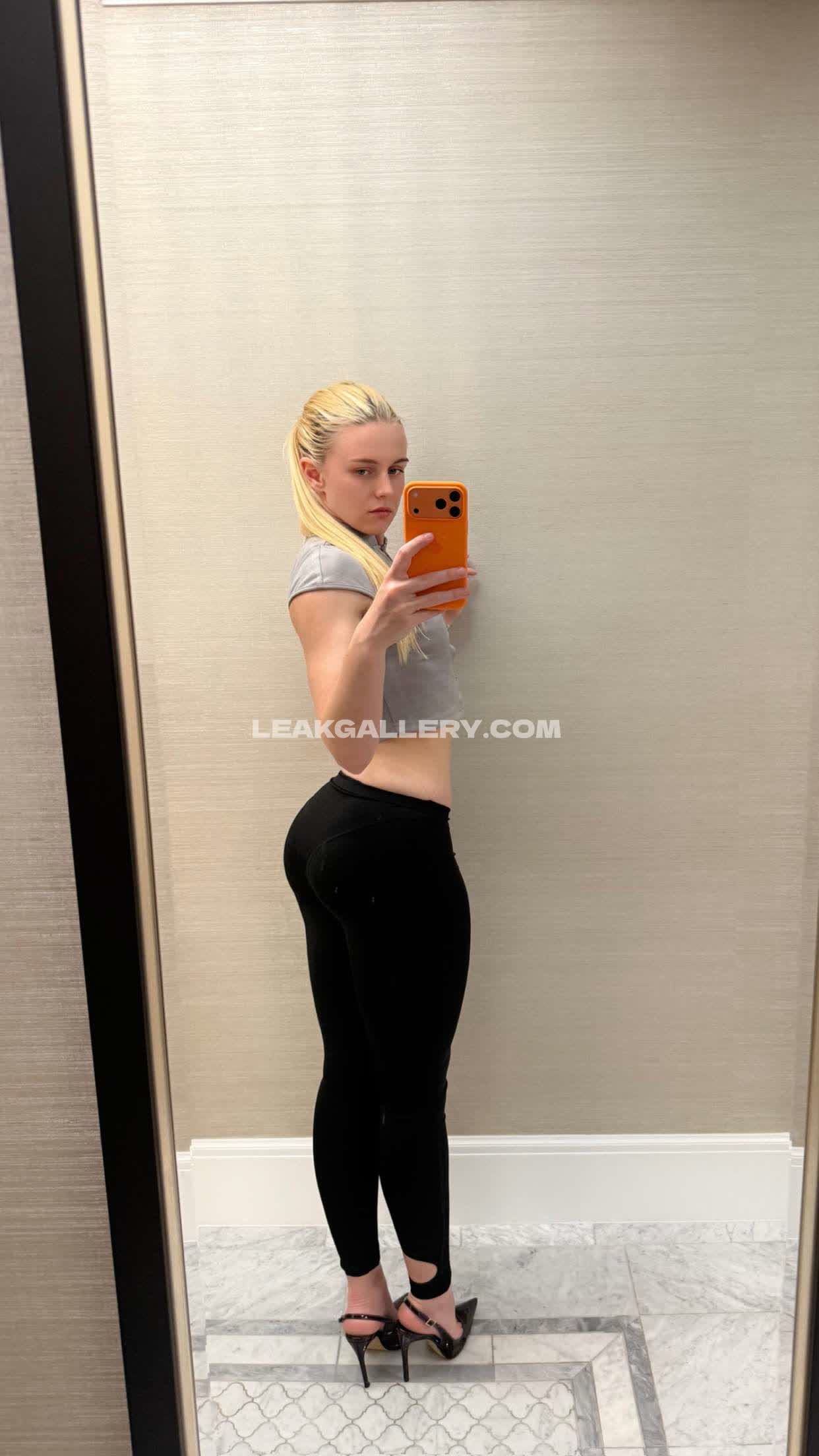Veradijkmansofficial Exclusive Leaked Nude OnlyFans #13148346