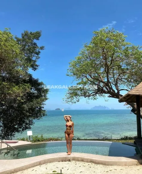 Veronicabielik Bikini By Infinity Pool OnlyFans Photo Leaked