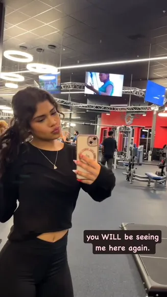 Victoria Gym Selfie Crop Top OnlyFans Video Leaked