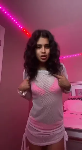 Victoria Sheer Top Tease OnlyFans Video Leaked