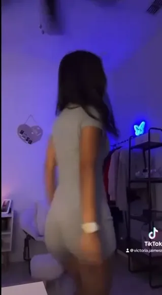 Victoria Tight Bodysuit Twerking OnlyFans Video Leaked
