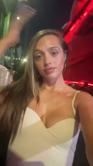 Victoriaroseeee White Bodysuit Twerk OnlyFans Video Leaked