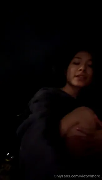 Vietwhhore Topless Outdoor Tease OnlyFans Video Leaked