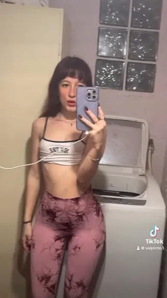 vikyy__v