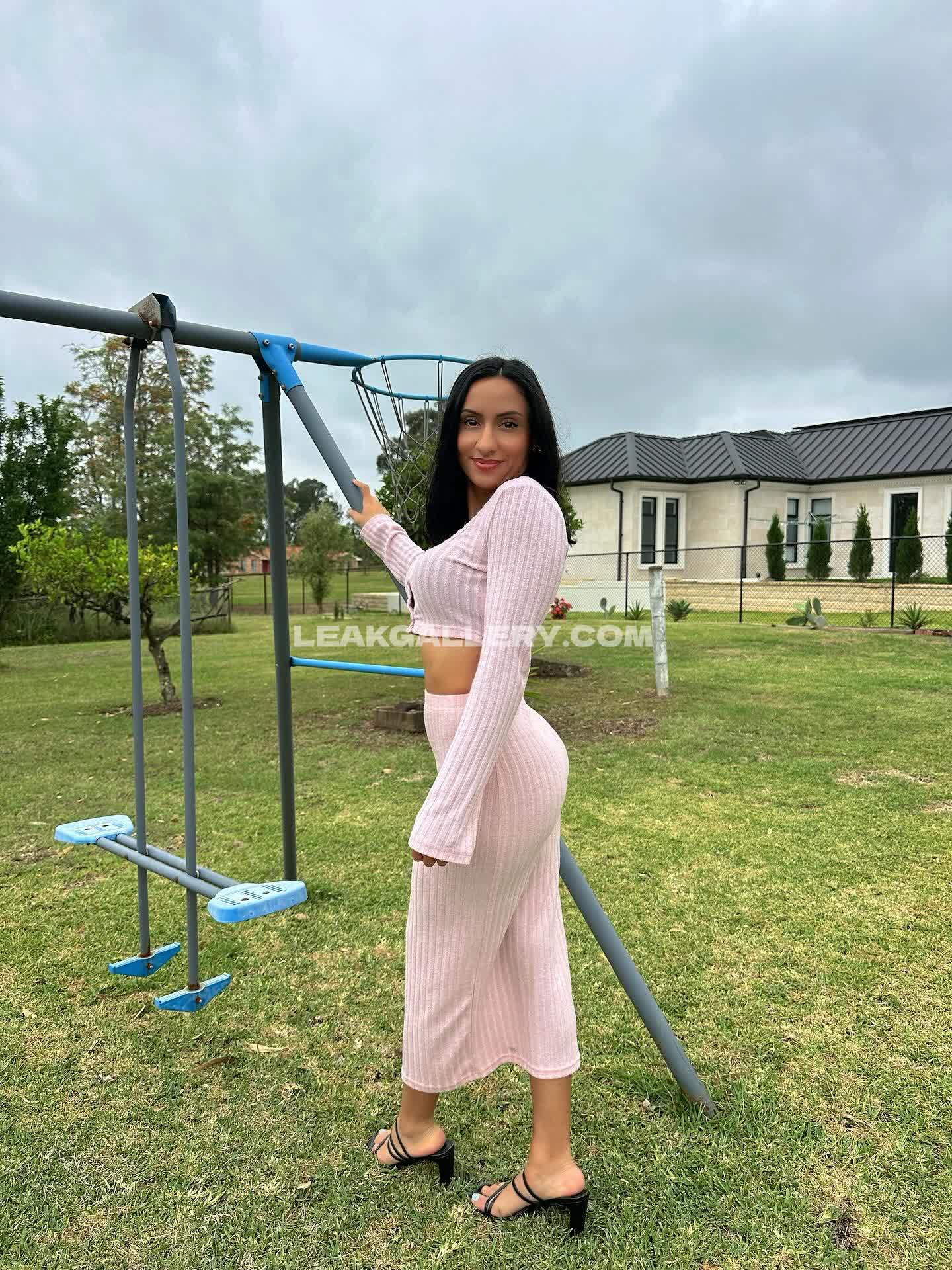 Violetadeemoves / violetadee Exclusive Leaked Nude OnlyFans #13356071