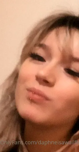 Violetisawallflower Banana Blowjob Tease OnlyFans Video Leaked