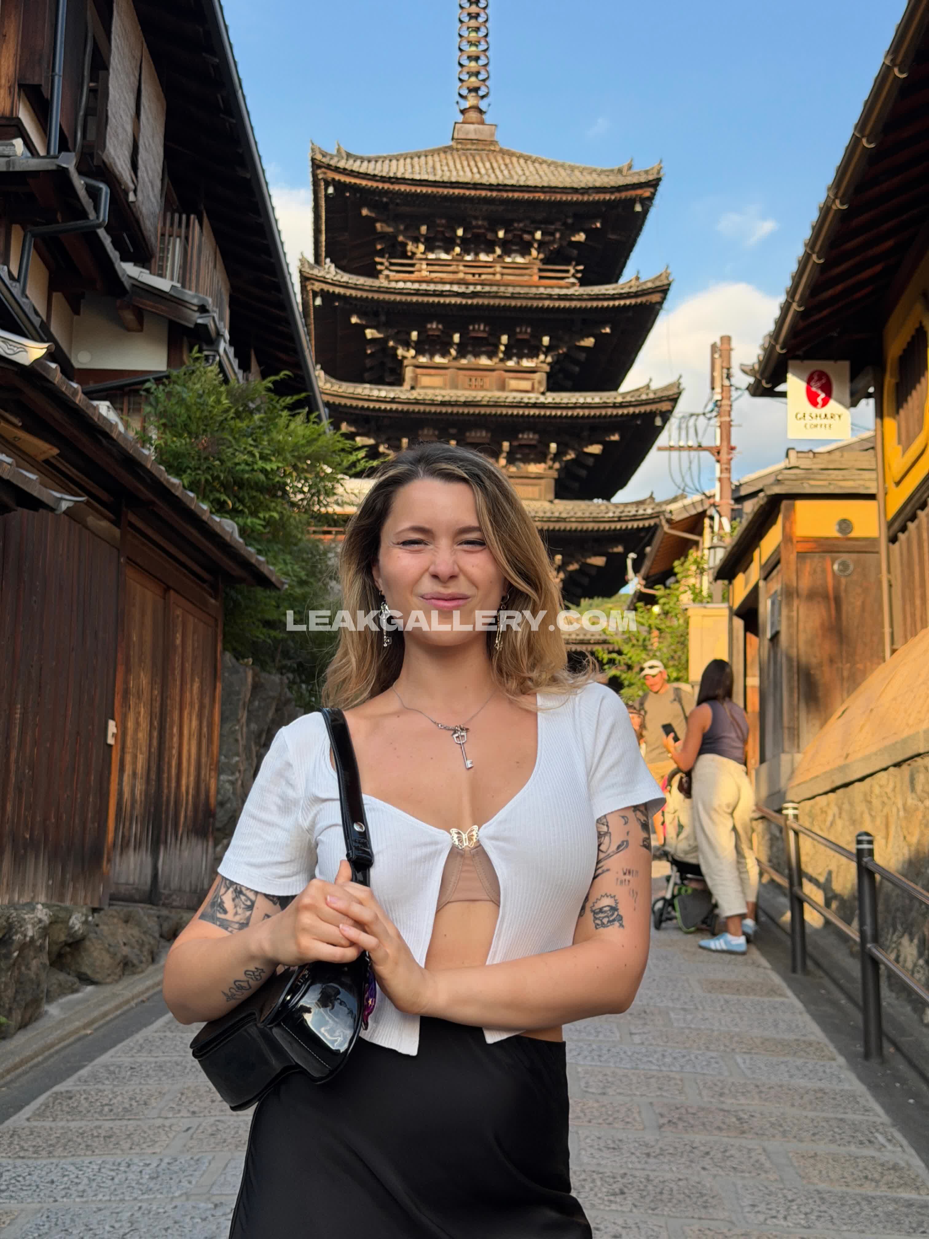 Voghelita Exclusive Leaked Nude OnlyFans #13049590