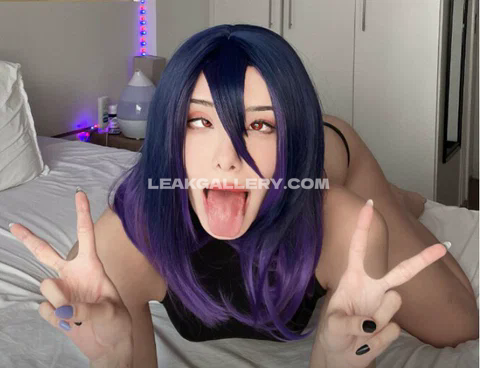 Voulezj Tongue Out Peace Signs OnlyFans Photo Leaked