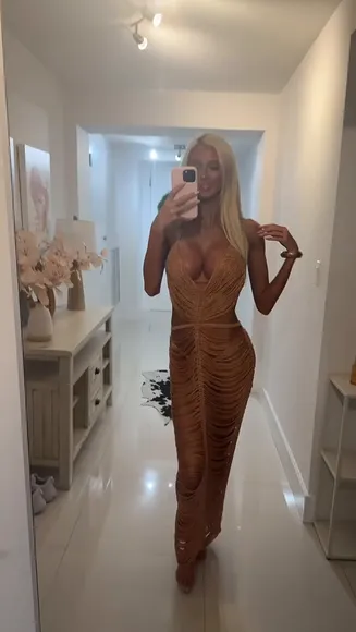 Vstwin Glittering Cutout Gown Pose OnlyFans Video Leaked