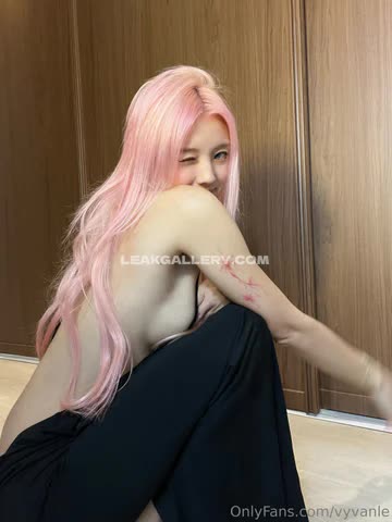 Vyvan Exclusive Leaked Nude OnlyFans #13848674