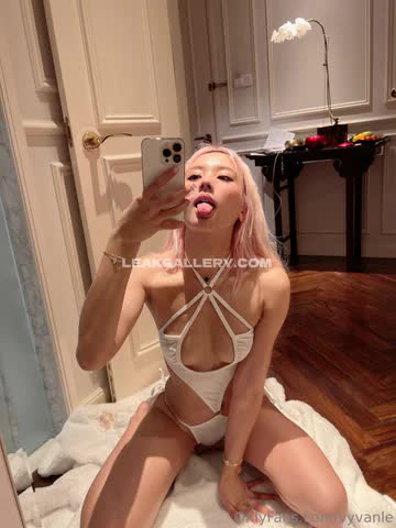 Vyvan Exclusive Leaked Nude OnlyFans #13846232