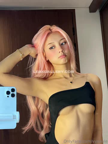 Vyvan Exclusive Leaked Nude OnlyFans #13848762