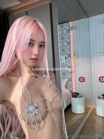 Vyvan Exclusive Leaked Nude OnlyFans #13845500