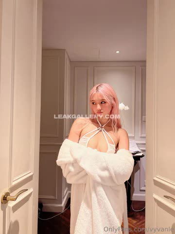 Vyvan Exclusive Leaked Nude OnlyFans #13846665