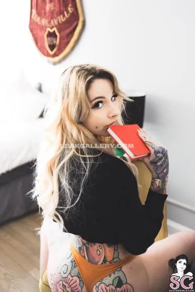 Walkingwoounded / Sky_graves / Wooundedwaifu Exclusive Leaked Nude OnlyFans #15644210