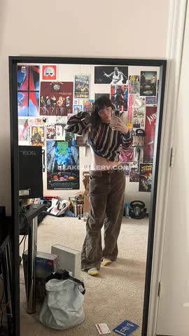 Waluiguigui Striped Top Selfie Pose OnlyFans Photo Leaked